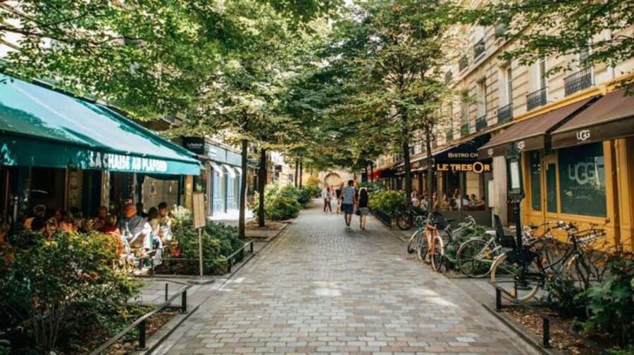 Paris: Le Marais District Guided Walking Tour - What You’ll Actually See: Stop-by-Stop Route Flow