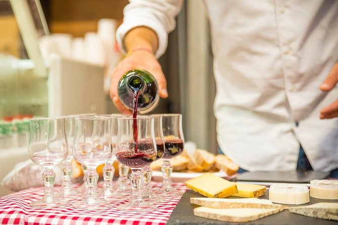 Paris Le Marais District Original Food and Wine Tasting Tour - Why Le Marais is built for food and wine walking