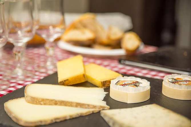 Paris Le Marais District Original Food and Wine Tasting Tour - Dietary needs and the reality of tasting portions