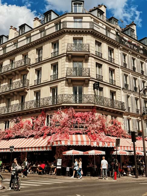 Paris Le Marais Food Tour: Full Traditional French Feast - Place Louis Aragon to Île Saint-Louis: the route starts with atmosphere