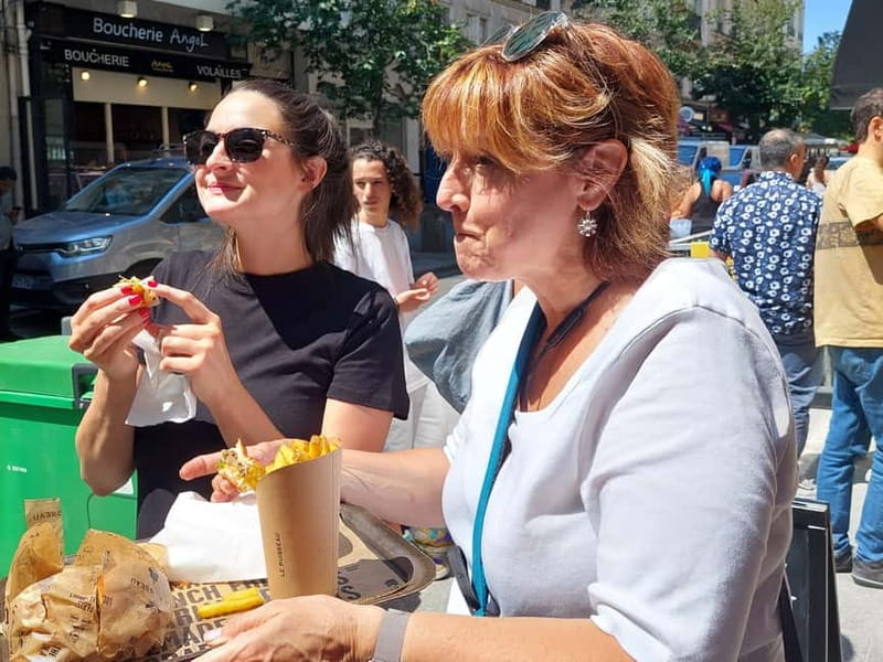 Paris: Le Marais Guided Food Tour with Tastings - Sweet Stops: Chouquettes, Macarons, Ice Cream, Praline, and Cream Puffs