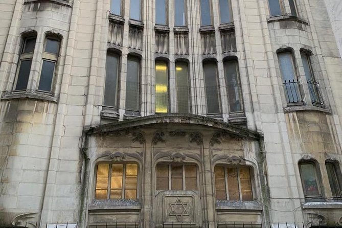 Paris Le Marais Historical Walking Tour with Wine and Cheese Tasting - Stop 6: Le Bistrot de la Place and the tasting that ends the day