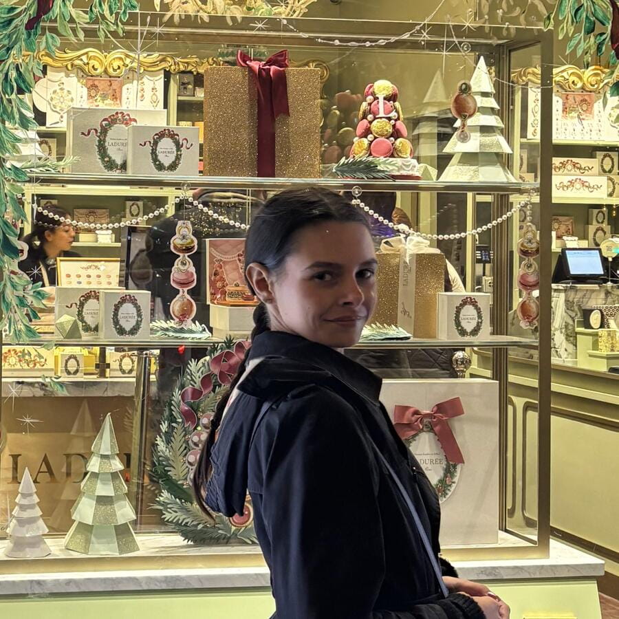 Paris: Le Marais & Montmartre Jewish History Walking Tour - Le Marais and Montmartre are the perfect pairing for Jewish Paris