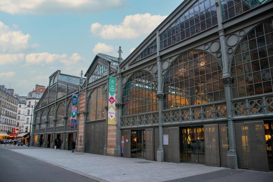 Paris Le Marais Walking Tour: Small Group Experience - Hôtel de Sully and Le Village Saint-Paul: older Paris without the museum ticket