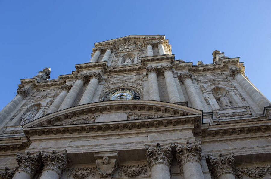 Paris Le Marais Walking Tour: Small Group Experience - Hôtel de Ville finish: a satisfying end point with options for what’s next