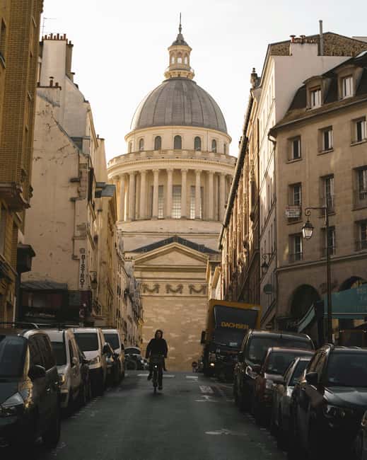 Paris Left Bank: Writers, Revolution, and Black Coffee - The Notre-Dame area: history in stone, not in a ticket line