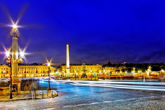 Paris Lights Evening Bus Tour with Eiffel Tower Summit Option - Trocadéro and the Eiffel Tower: the moment to plan around