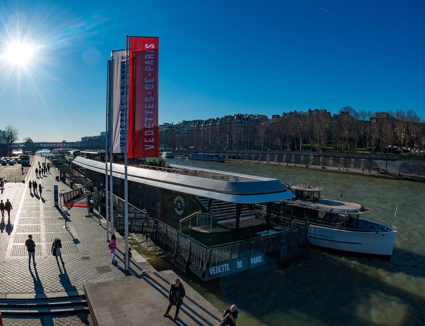 Paris: Live Guided Cruise with Crepe and Soft Drink - Who this cruise is best for
