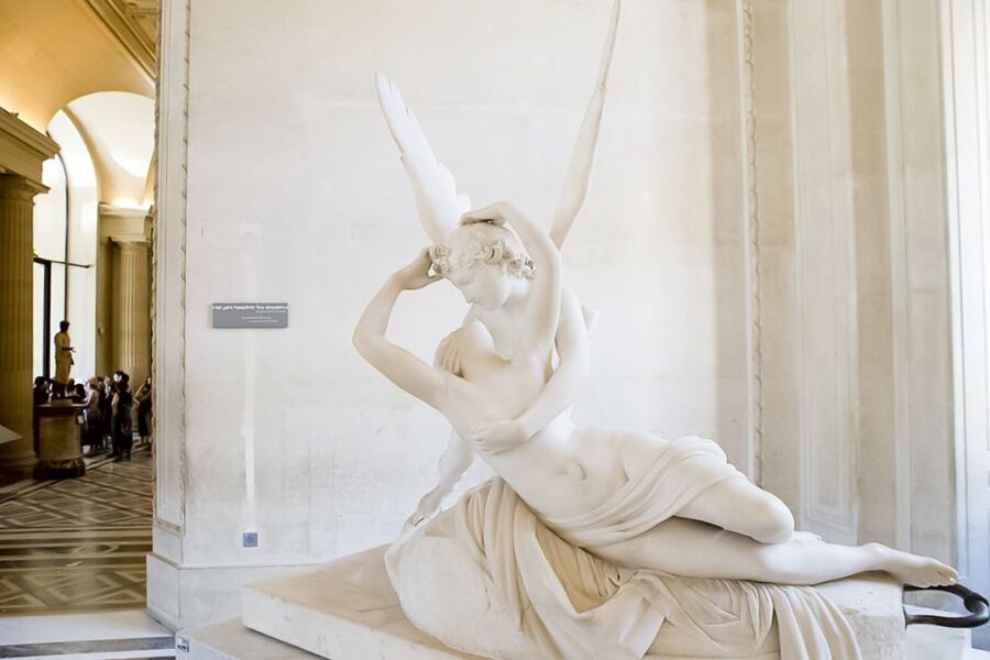 Paris Louvre: 2-Hour Private Tour for Groups or Families - Who Should Book This Louvre Private Family Tour