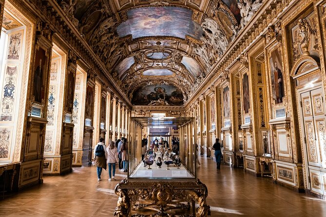 Paris Louvre Essentials Tour (Reserved Entry Included) - Hidden-feeling moments: the underground Medieval Moat