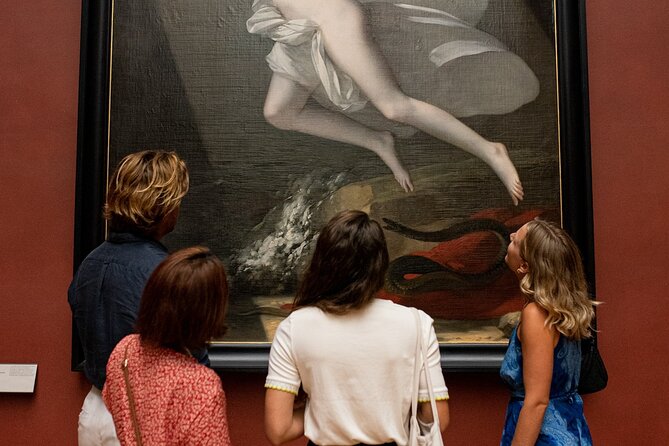 Paris Louvre Essentials Tour (Reserved Entry Included) - Choosing the right guide: what the standout names suggest