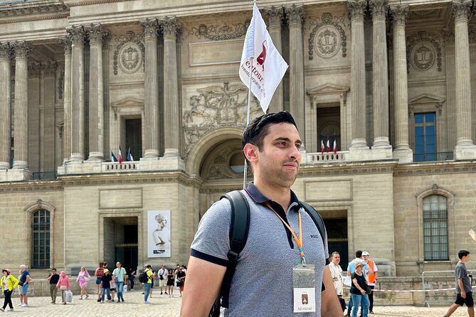 Paris Louvre Guided Tour To Mona Lisa - Venus de Milo and the Statue Walk You’ll Notice