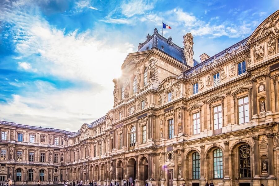 Paris: Louvre Guided Tour with Reserved Access & Boat Cruise - Key things to know before you go