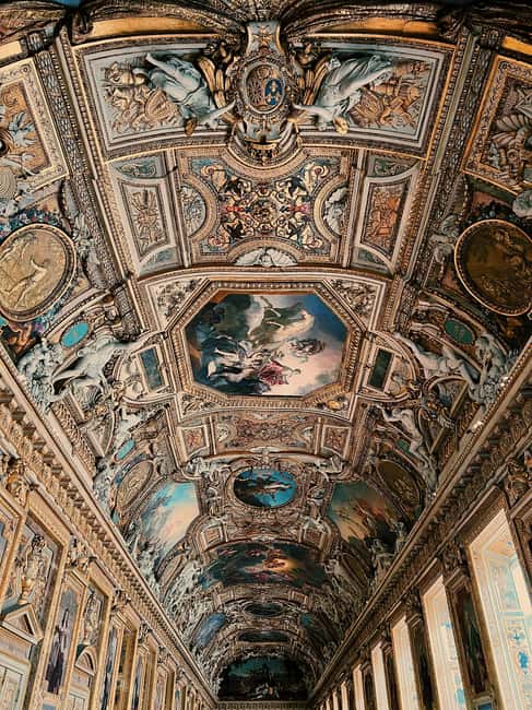 Paris: Louvre Guided Tour with Skip-the-Line Entry Tickets - Louvre in 2 hours: what this guided highlights format really means
