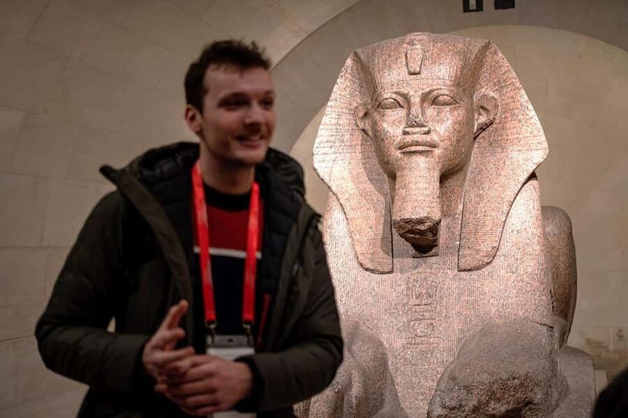 Paris: Louvre Masterpieces Tour with Pre-Reserved Tickets - After the 2 hours: using your pre-reserved tickets like a pro