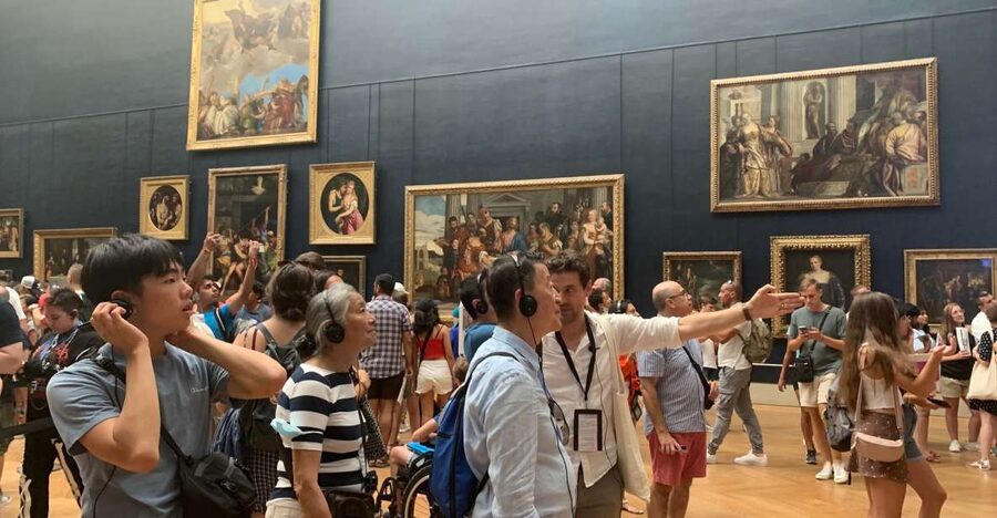 Paris: Louvre Masterpieces Tour with Pre-Reserved Tickets - Priority entry and timed tickets: the part that can make or break your flow