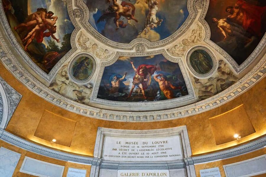 Paris: Louvre Museum Entry Ticket and Garden Walking Tour - Seine river cruise add-on: when the water view is worth it