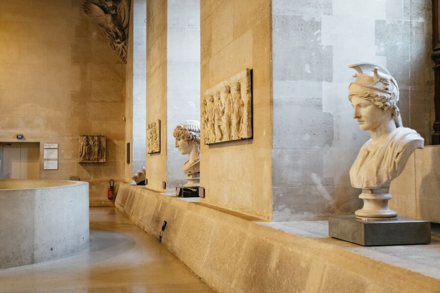 Paris: Louvre Museum Entry Ticket With Host and River Cruise - Where the itinerary takes you on the ground (and what you should notice)