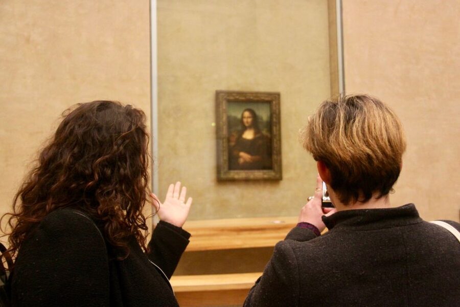 Paris: Louvre Museum Highlights and Mona Lisa Tour - Headsets and Small Group Size: Why This Tour Works in Real Life