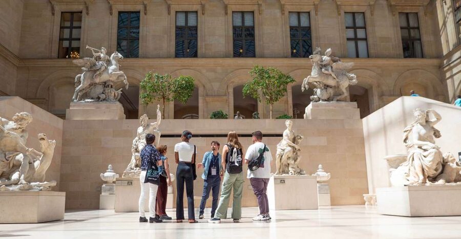 Paris: Louvre Museum Highlights and Mona Lisa Tour - A Highlights Route That Keeps You From Getting Lost