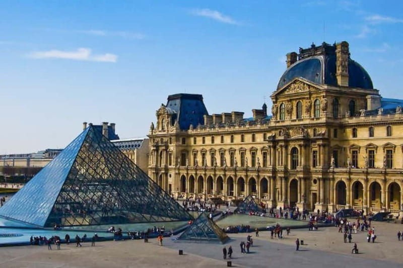 Paris: Louvre Museum Masterpieces Private Small Group Tour - What’s actually included—and what it does not include