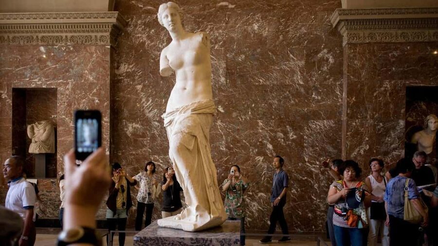 Paris: Louvre Museum Skip-the-Line Guided Tour - Key things I’d plan around