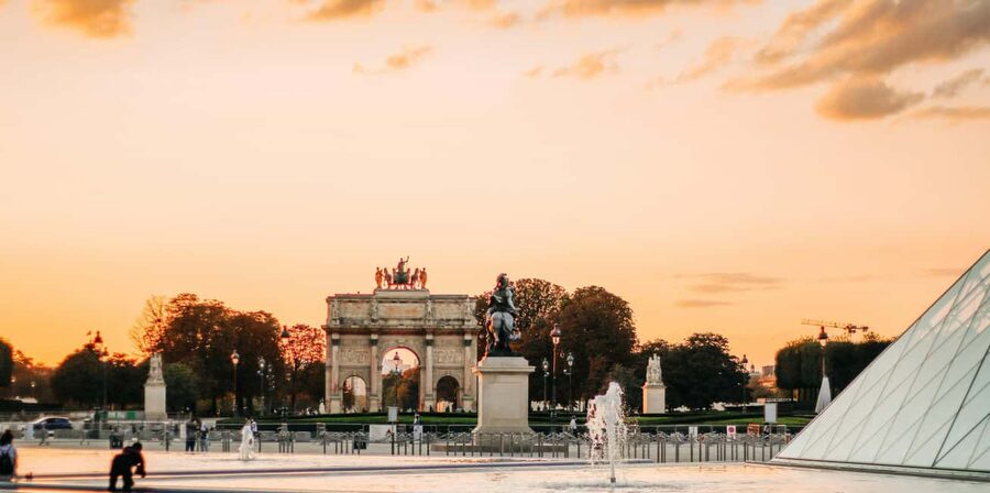 Paris: Louvre Museum Timed Entry Ticket & Pop Culture Tour - Who This Tour Fits Best (and Who Might Skip It)