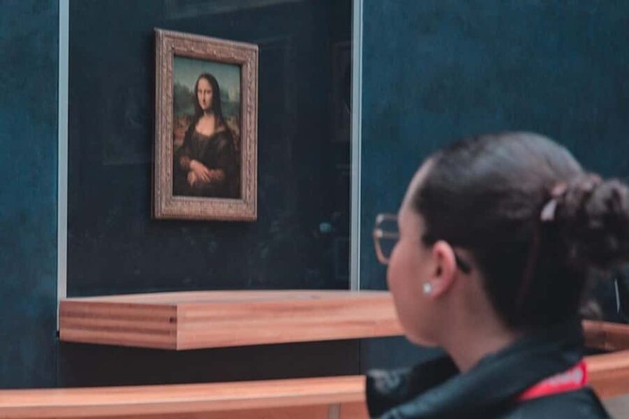 Paris: Louvre Overview, Exploration tour and Reserved Entry - Walking, stairs, and “not everything is included”