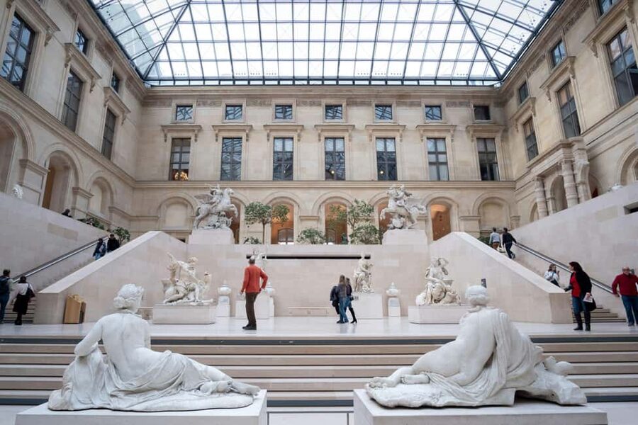 Paris: Louvre Overview, Exploration tour and Reserved Entry - The orientation route: how the Louvre’s palace layers shape your visit