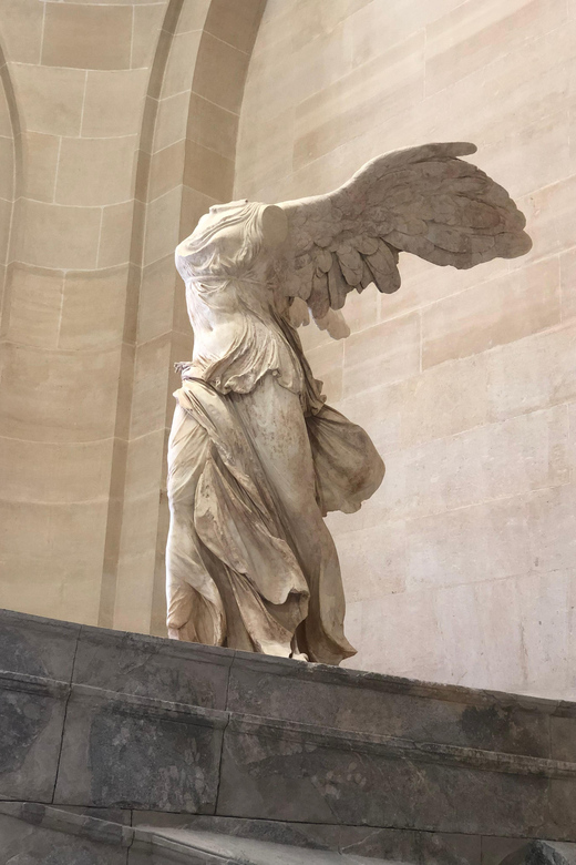 Paris Louvre : Private Treasure Hunt for Families or groups - Louvre Entry + Guided Tour Inside: Why the Start Matters