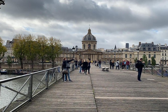 Paris & Louvre Semi Private or Private Tour with Île de la Cité - Lunch and what to do with the free time