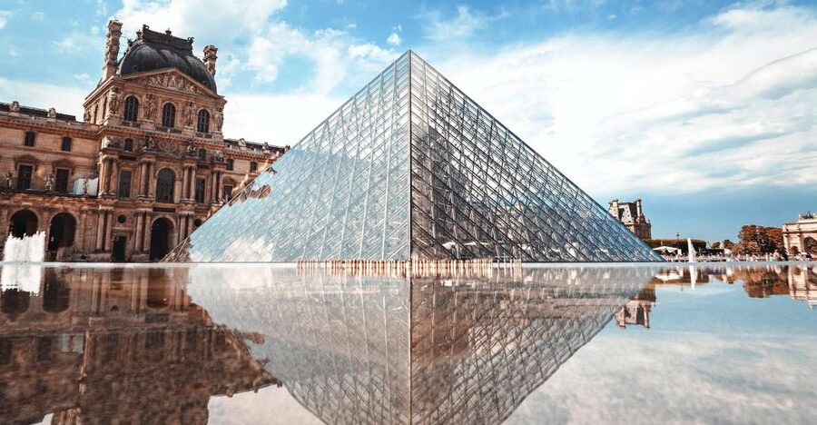 Paris: Louvre Ticket with Audioguide App and Seine Cruise - Using the Audioguide App Like a Pro (Five Languages, Your Pace)