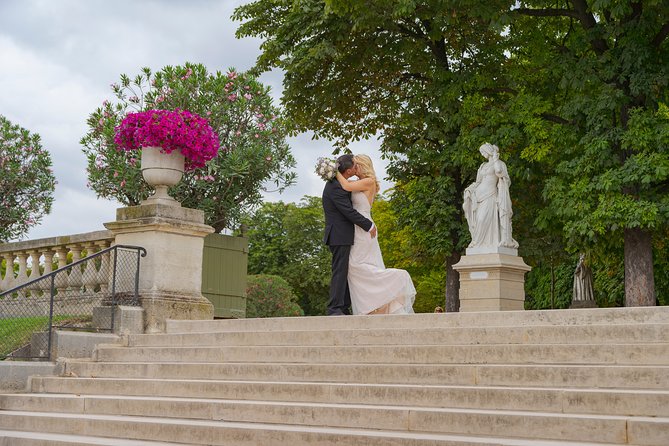 Paris Luxembourg Garden Wedding Vows Renewal Ceremony with Photo Shoot - Price and value for up to 8 people in Paris