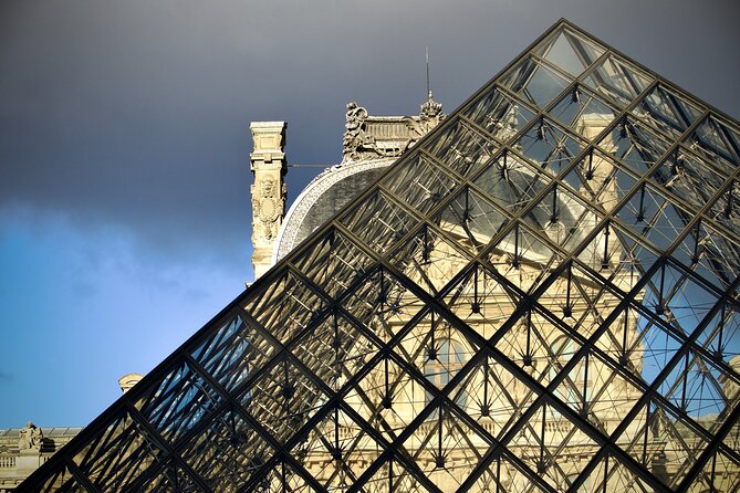 Paris: Luxury Private Photo Eiffel Tower & Louvre pyramid - Key things to know before you go
