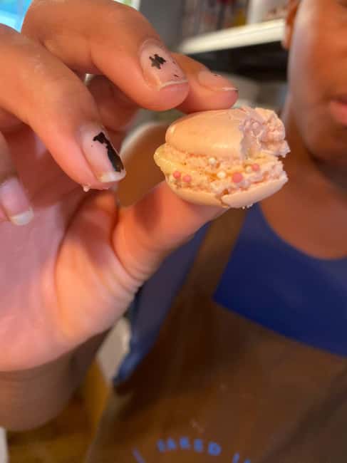 Paris: Macaron Baking Class for Families and Kids - Aprons, Souvenirs, and the Little Extras