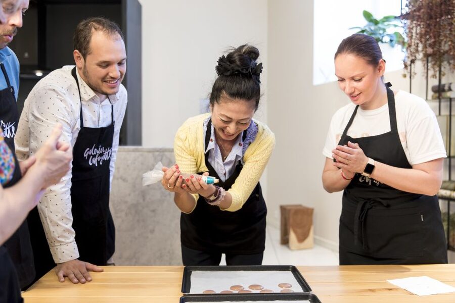 Paris: Macaron Class at Galeries Lafayette - The 90 Minutes You’ll Actually Spend: Shells, Ganache, Then Assembly
