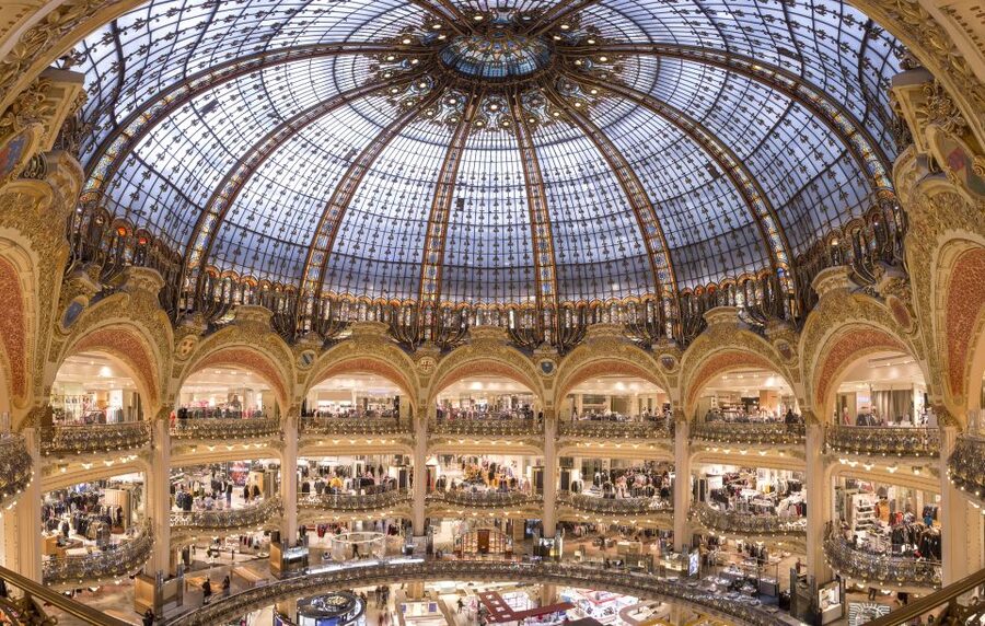 Paris: Macaron Class at Galeries Lafayette - The Chef’s Role: Where the Real Learning Happens