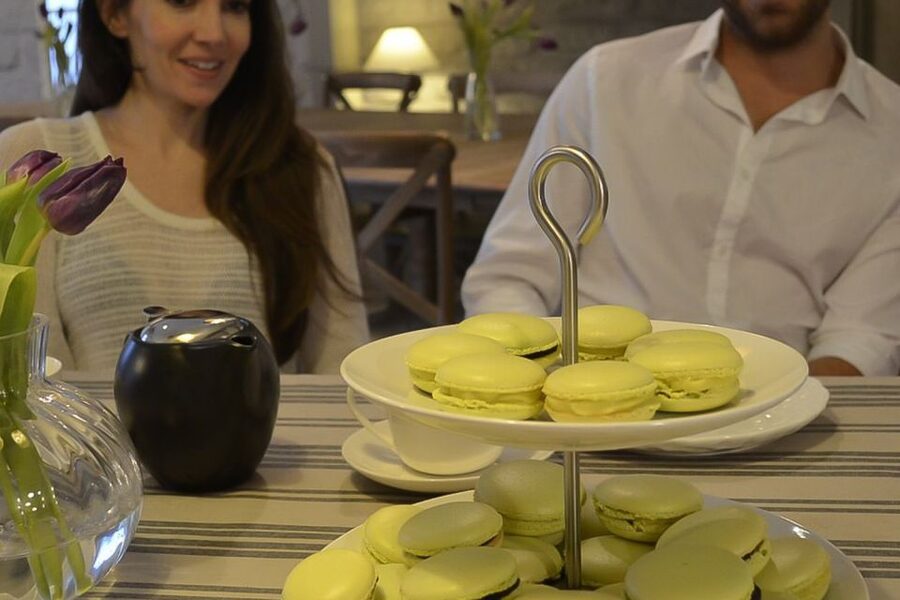Paris: Macarons Class, Teatime and To-Go Box - Teatime in Paris: Drinks, Macaron Stories, and a Real Break