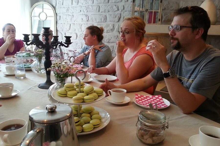 Paris: Macarons Class, Teatime and To-Go Box - The 2-Hour Macaron Class: Italian Meringue, Shells, and Timing