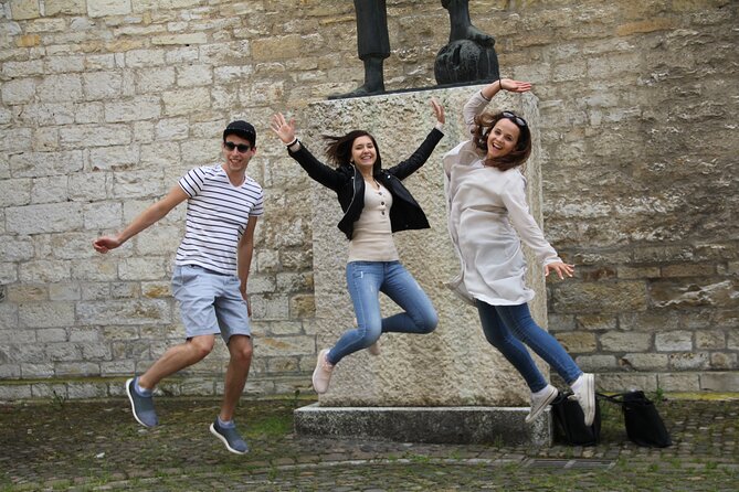Paris (Marais District) Scavenger Hunt and Self-Guided Tour - Where You Begin: Place du Châtelet and the Explorial App Setup