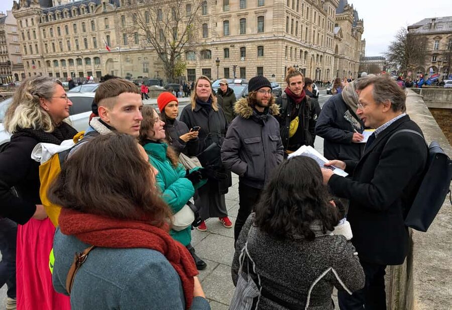 Paris: Marais without crowds. Guided Tour. - The Marais feeling: why this walk feels less touristy