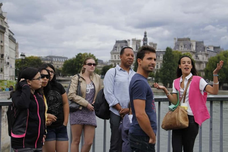 Paris: Marais without crowds. Guided Tour. - Price and value: why $17 makes sense for what you get