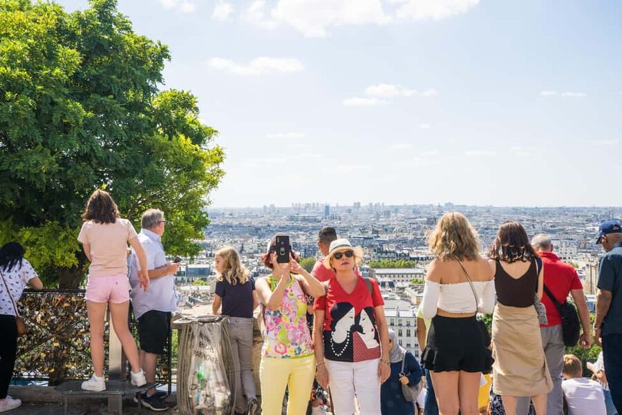 Paris Montmartre: 2-Hour City Tour in German - Who this German Montmartre tour is best for