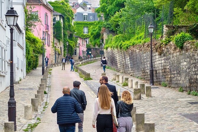 Paris Montmartre Free Walking Tour in English - How to plan your day around the 10:30 am start