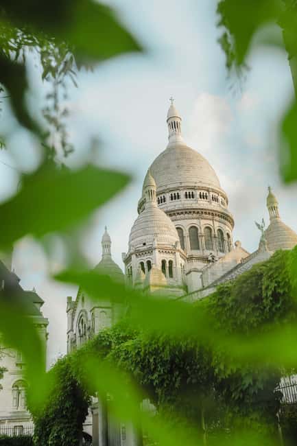 Paris: Montmartre Guided Walking Tour - Quick hits before you go