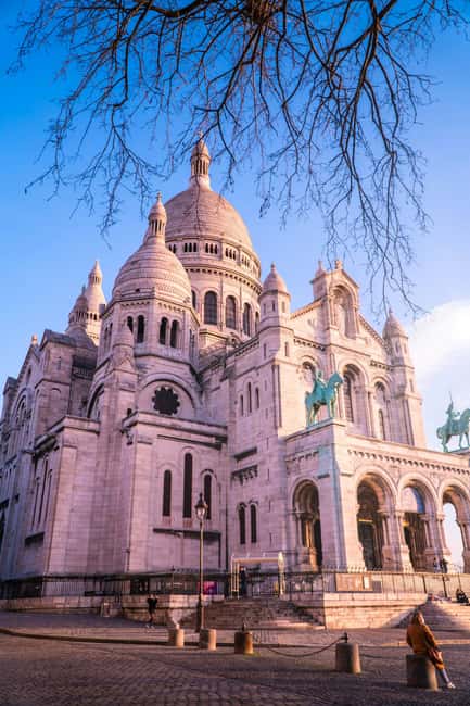 Paris: Montmartre Hidden Gems and Highlights Walking Tour - Key highlights worth your time