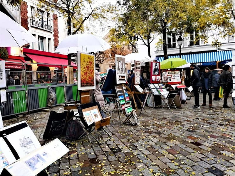 Paris: Montmartre Private Tour for Families - Where You Start (Place Saint-Pierre) and How the Route Closes