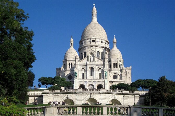 Paris: Montmartre Semi-Private Guided Walking Tour - Montmartre in Two Hours: What You’ll Actually See