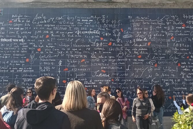 Paris: Montmartre Semi-Private Guided Walking Tour - Moulin Rouge Stop: Photo-Perfect, Show Is Separate