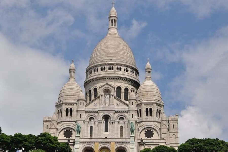 Paris : Montmartre Walking Tour - Moulin de la Galette: Classic Stop With Real Local Context